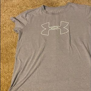 Women’s under Armour shirt
